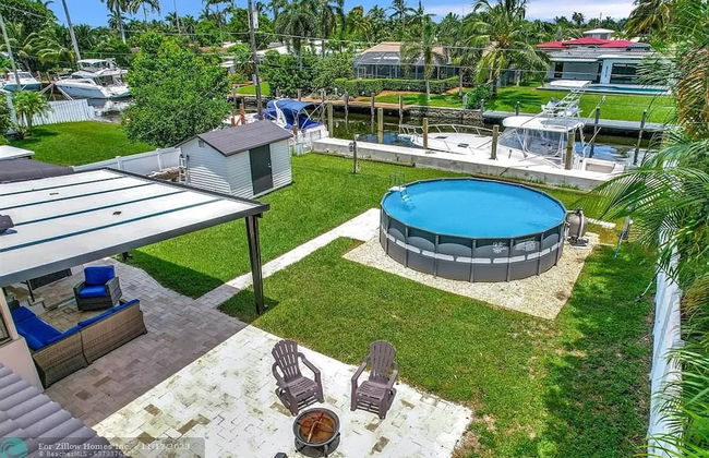 Stunning 3 Bd Pool House w Enchanting Water Views - Foto 11