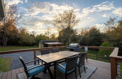 ShenandoahEscape~HotTub~OutdoorCinema~DogFriendly - Foto 9