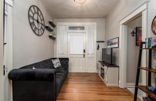 Charming New Orleans-Style Apartment with Gated Courtyard! - Foto 4