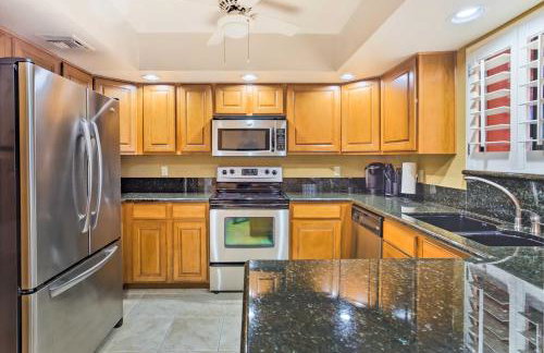 Hike and Relax Poolside! Long-Term Stay in Phoenix - Foto 9