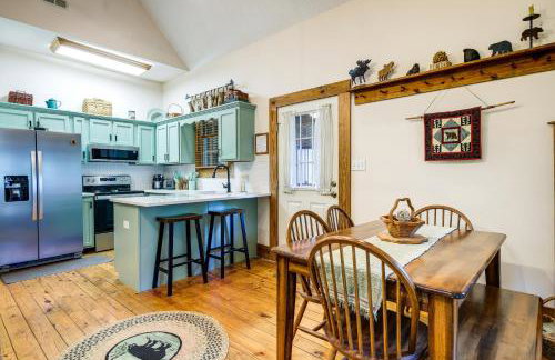 Lake Cumberland Resort Cabin with Community Perks! - Foto 3