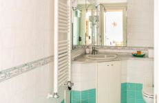 Rooftop in front of the Castle - Photo 47