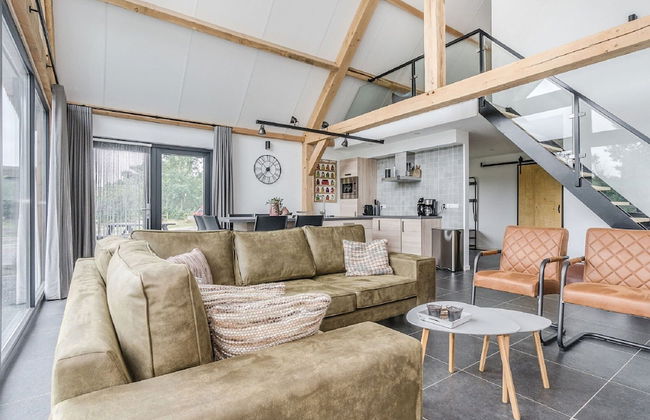 Holiday Home in Netherlands With Pond View - Photo 13