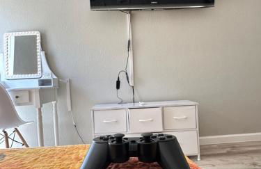 Games Haven with Crib Mins from AT&T, Sixflags, UTA, GlobeLife, AmericanAirlinesCenter - Foto 26