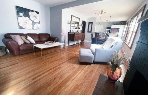 Come home to Kenwood Conveniently located Syracuse - Foto 8