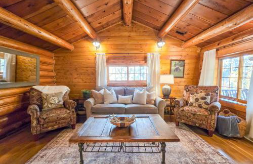 20 min to Yellowstone, Family Cabin, Fire Pit - Photo 3