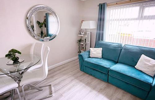 The Serene Stays - 3 Bed Home in Oldham Manchester - Foto 16