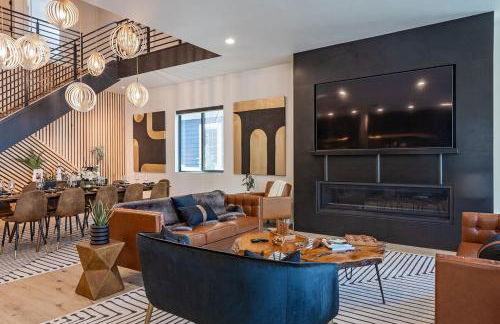 Downtown Luxury Villa Hot Tub Walk To Lake - Foto 1