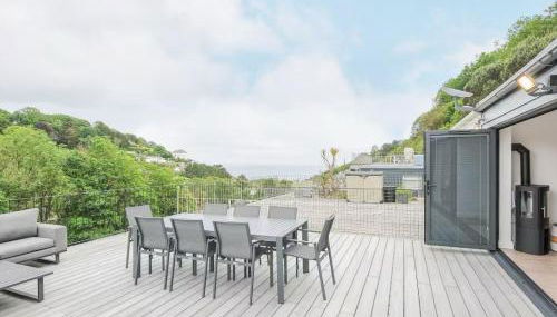 Newly Refurbished Beach Lodge - Photo 2