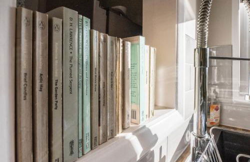 The Book Nook, Woodbridge - Foto 24