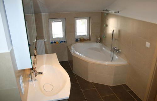 Koserow Ferienwohnung Fam. Jäger 400m zum Strand - Foto 17