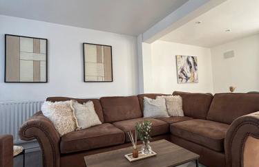 3 Double Beds Links to M6 & M5 - Foto 9