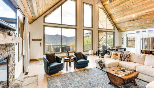 Nantahala Forest Cabin with Fire Pits and Hot Tub! - Foto 5