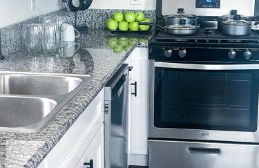 VEGAS GEM 4BDR KING BED Wifi GARAGE PRKNG - Foto 6