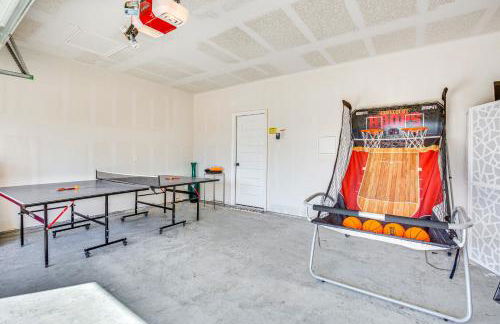 Game Room and Home Theater Retreat Near Omni PGA! - Foto 30