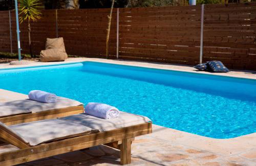 Red Villa - Photo 50