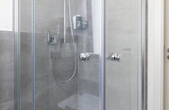 Rhein-Lahn Living - Modernes Design - Kontaktloser Zugang - Zentrale Lage nahe Rhein und Martinsburg - Apartments mit Küche & Wohnzimmer - Foto 45