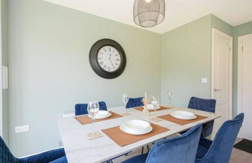Wavendon House • Sleeps 6 • Driveway Parking • Garden • Fast Wifi • Smart TV • Yoko Property - Photo 19