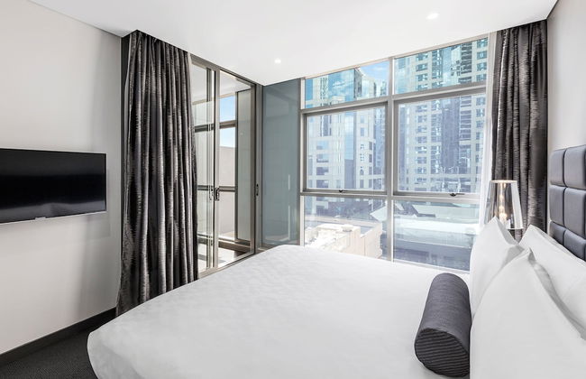 Meriton Suites Chatswood - Photo 9