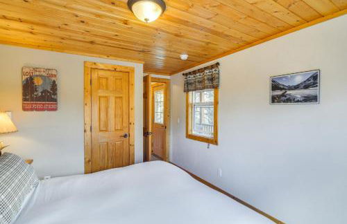 Private Wooded Escape with Scenic Decks in Jefferson - Foto 12