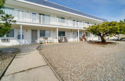 First-Floor Brigantine Condo Steps to Ocean! - Foto 18