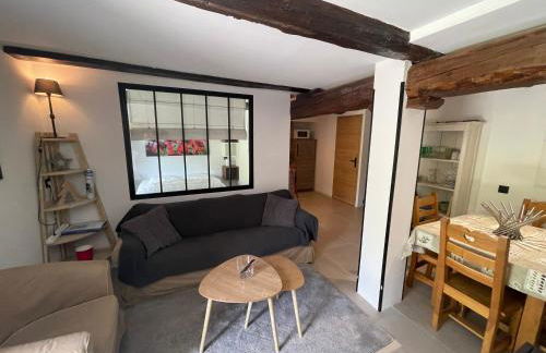 LE MONTAGNARD bel appartement avec jardin dans vieille ferme de montagne rénovée - Photo 2