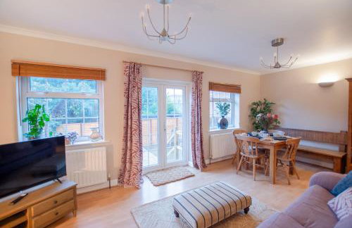 Hazel House - Cosy 2 bedroom house with parking near to Oxford - Foto 24