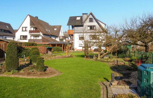 2 Bedroom Cozy Apartment In Finnentrop - Foto 9