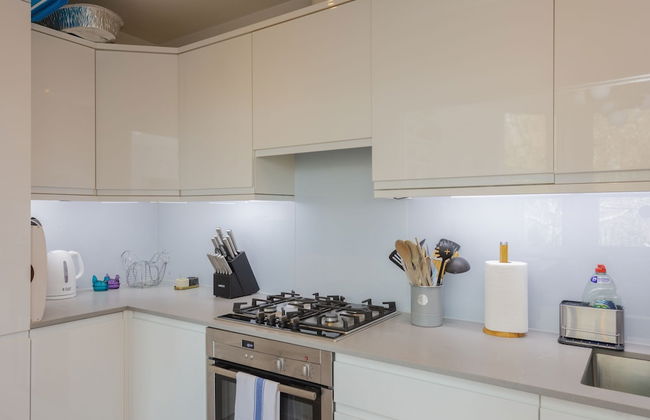 Newly Renovated 3 Bedroom Apartment in North West London - Foto 11