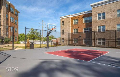 5th Quarter at Watercress- 0 9 Miles to UA- 2 BR 2 BA- Riverfront - Foto 51