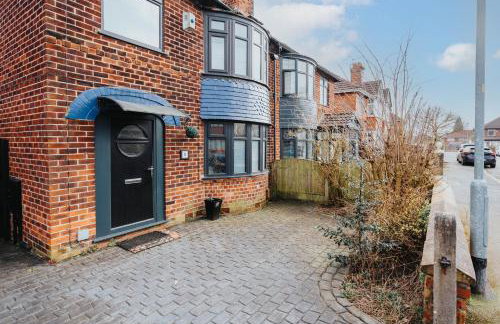 Manchester Business and Leisure Home with Free Parking - Foto 9