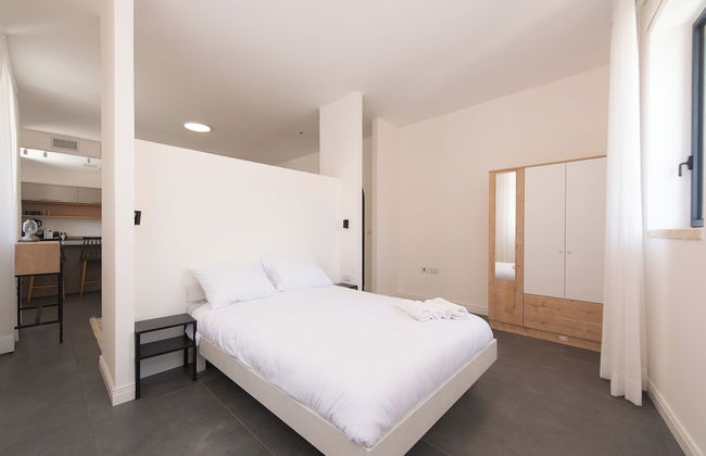 PORT CITY HAIFA - Flea Market Luxury - Foto 11