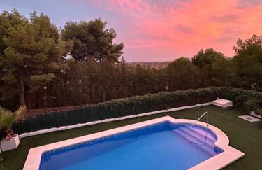 Chalet con piscina privada en Alcocebre - Foto 1