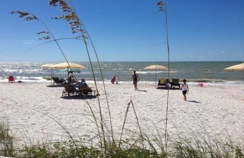 Luxury and the beach - Foto 20