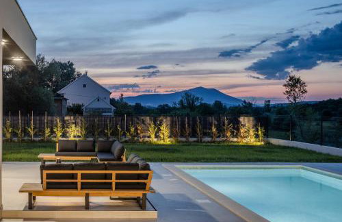 Villa Vedro nebo, XL heated pool - Foto 29