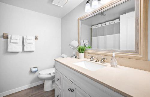 Sandcastles - Cocoa Beach Oceanfront Condos with Heated Pool Tennis Pet-Friendly - Foto 25