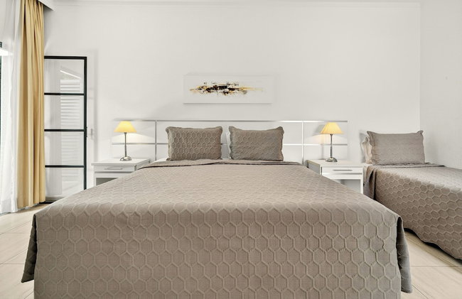 Grínberg's Village Hotel - Foto 6