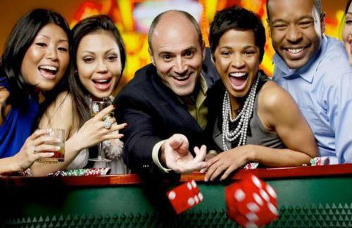 Oakwood Manor - Steps to Oaklawn, minutes to Downtown, Lakes, More - Foto 1