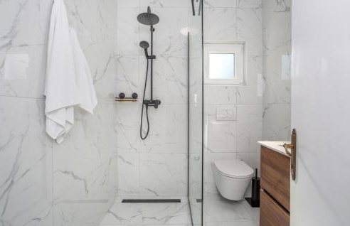 3 Bedroom Amazing Home In Malinska - Foto 26