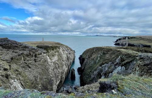 The Hut@Trefechan Wen - Coastal Coziness! - Photo 46