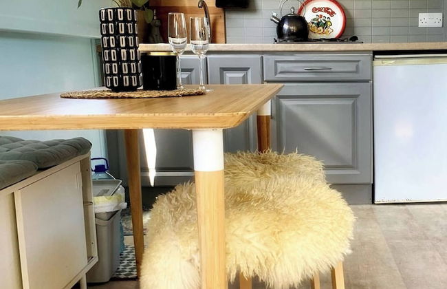 5 Star Stunning Houseboat, no Experience Required! Enjoy the Most Romantic Trip! - Foto 3