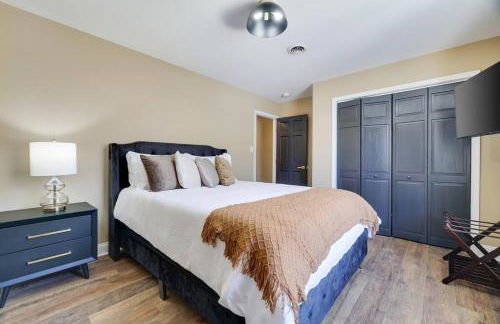 Luxe Lrg Pocono House for 18 Hot Tub/Gameroom/Pool - Foto 27