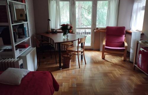 Pokój w domu z ogrodem w Milanówku - Foto 2