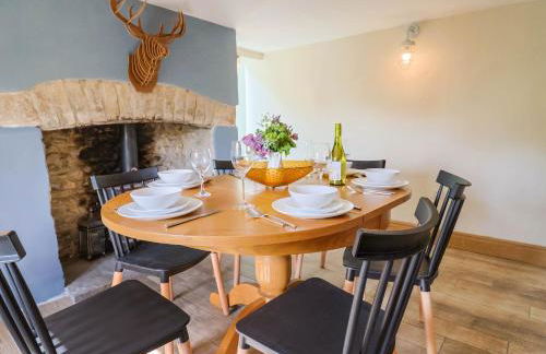 Upper Cottage - Photo 12