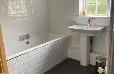 4 BR 2 Bathroom House Parking Garden St Neots Town Centre - Foto 44