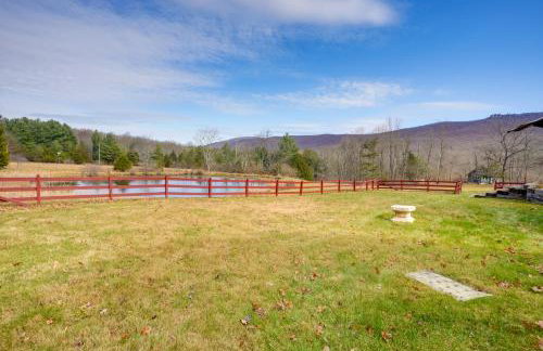 Hike and Ski Scenic Group Retreat in Wardensville - Foto 34