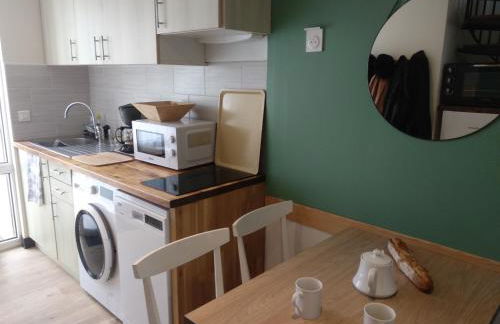 Charmant logement Guidel Plage, vue mer, piscine chauffée, avec une chambre - Foto 2