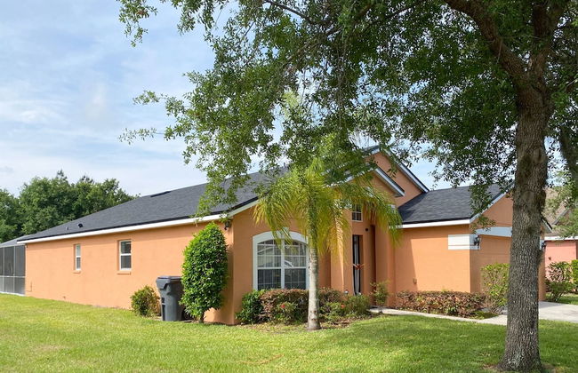 Upstay - Bungalow w Private Pool Hot Tub Lake View - Foto 34