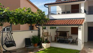 Family Beach Apartments - Foto 1, Garden, Garden view