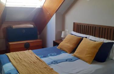 Atico céntrico con piscina comunitaria - Foto 6